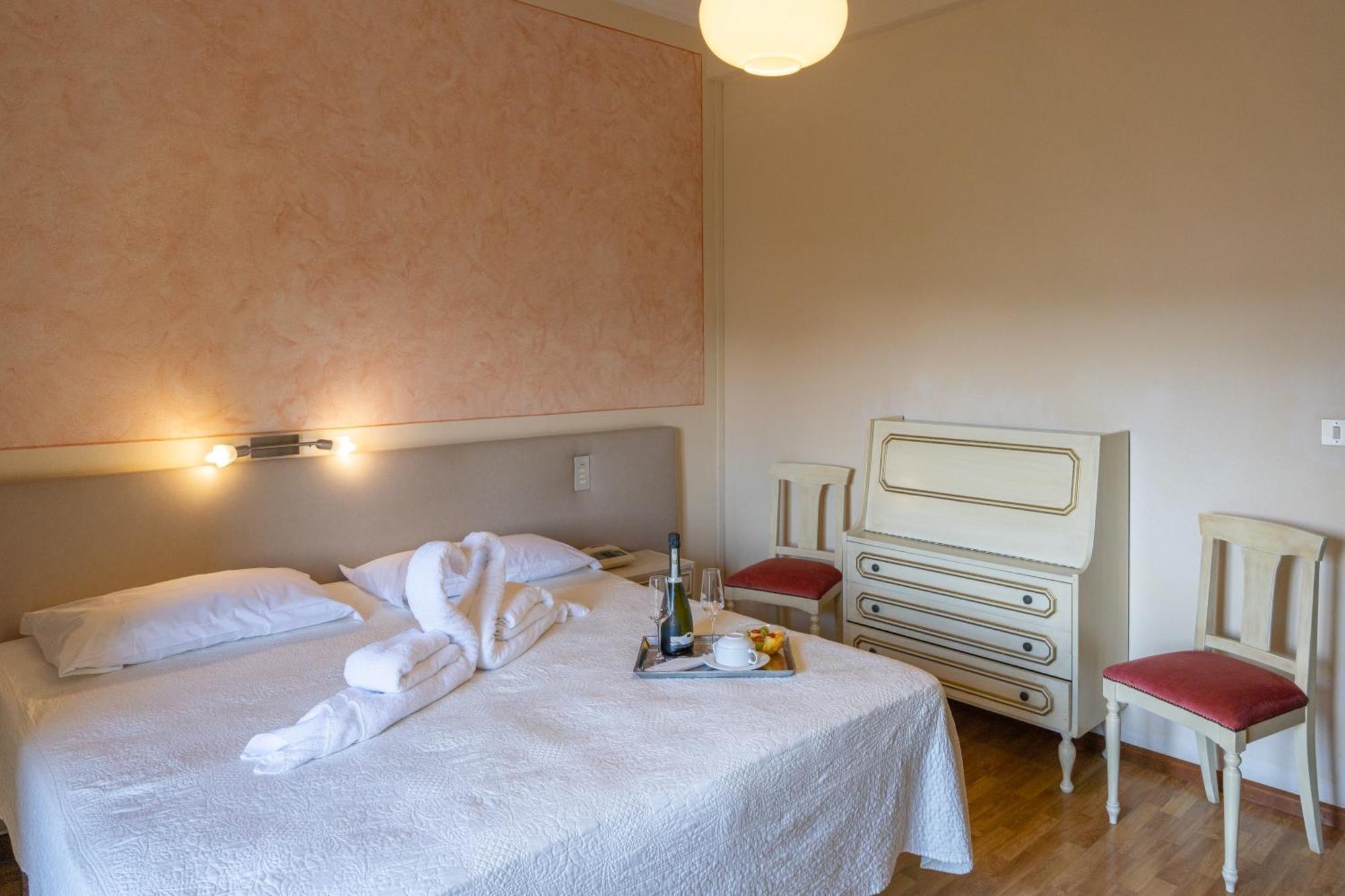 Pokój Dwuosobowy z 1 lub 2 łóżkami i balkonem